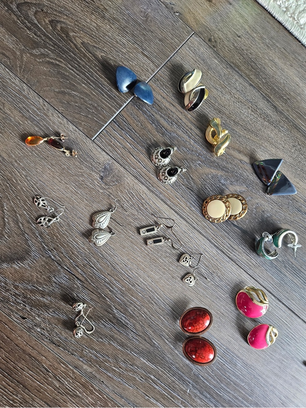 Vintage Costume Earring Lot – 15 Mixed Pairs